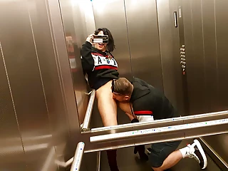 My fastest Orgasm ever 20 seconds in a Public elevator OMG this gay is a king of Pussy Licking